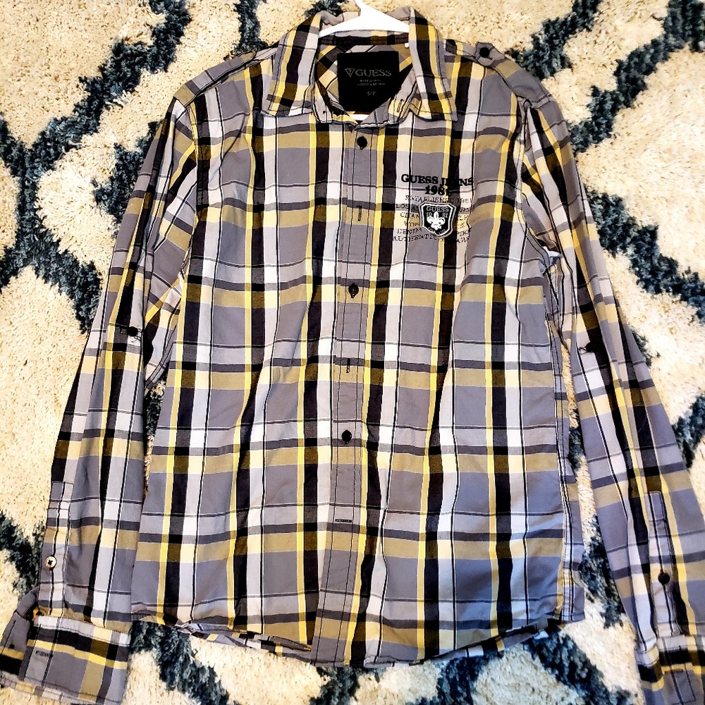 Guess men's  buttonup shirt
